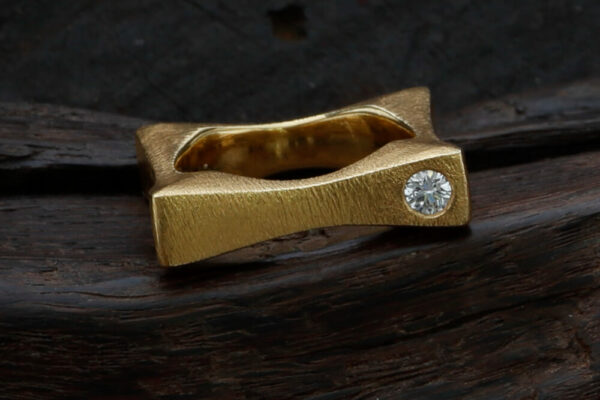 ANATOMY SOLO Ring Yellow Gold with Diamonds