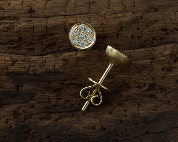 LOTUS POD PAVE Studs Yellow Gold with Diamonds