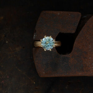 LOTUS FLOWER SOLO Ring Yellow Gold with Aquamarine