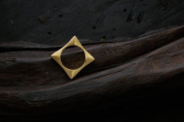 ANATOMY SOLO Ring Yellow Gold with Diamonds - Image 2