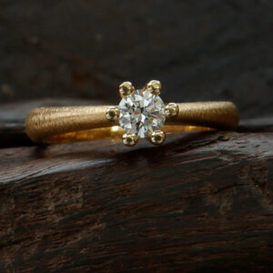 PRINCESS Ring Yellow Gold with Diamond