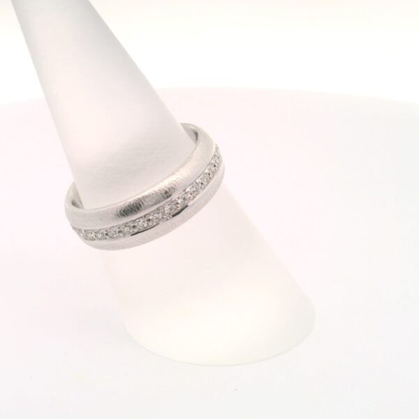 FULL CIRCLE wide Ring palladium alloyed with Diamonds - Image 3